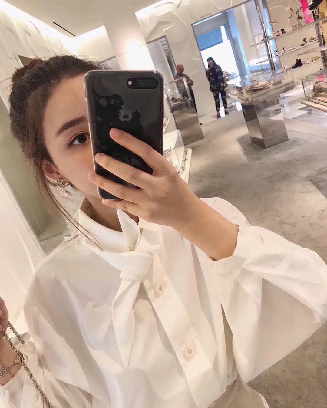 Chanel CC Logo Pearl Drop Earrings