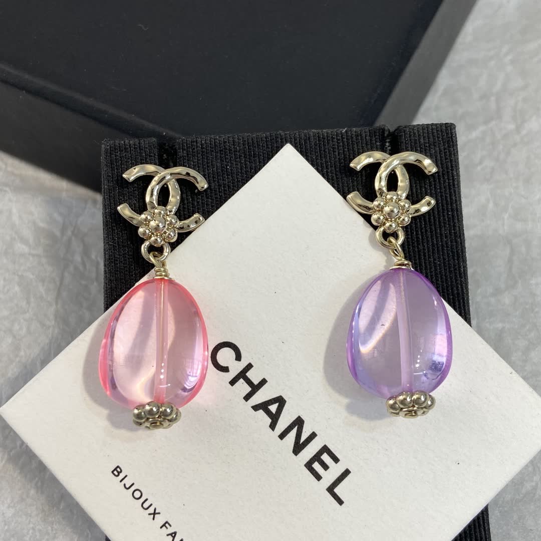 Chanel CC Logo Pink & Purple Crystal Drop Earrings Chanel CC Logo Pink & Purple Crystal Drop Earrings
