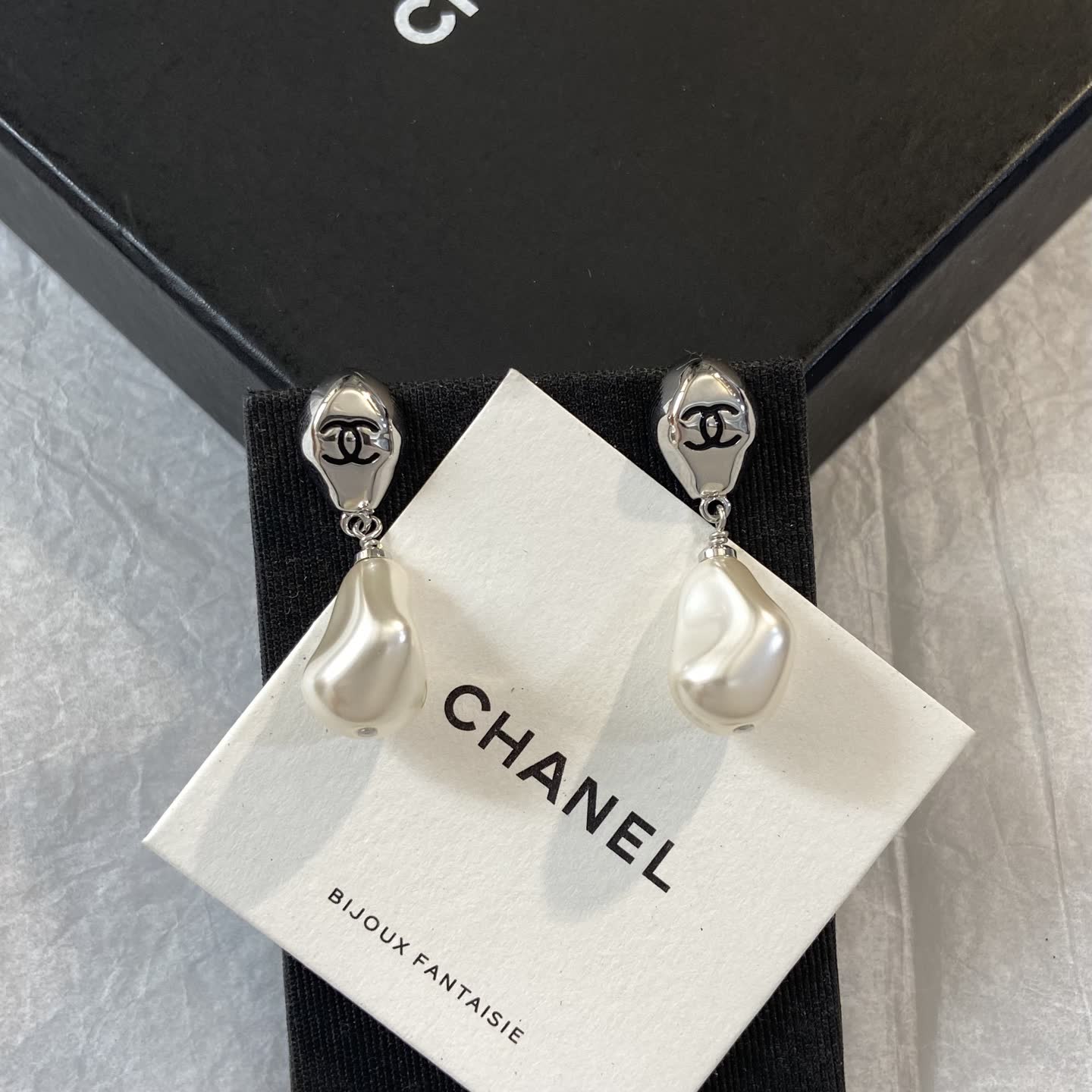 Chanel Pearl Drop Earrings Chanel Pearl Drop Earrings