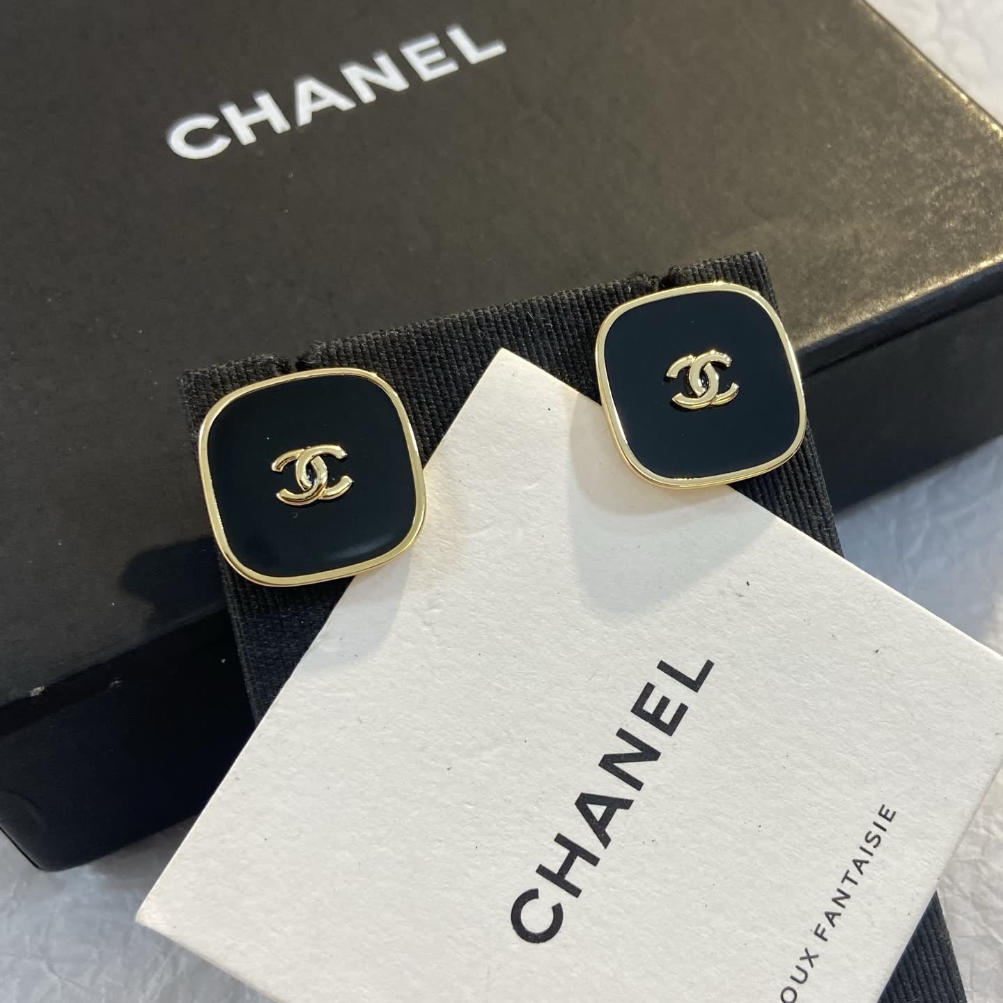 Chanel Black Enamel CC Logo Earrings Chanel Black Enamel CC Logo Earrings