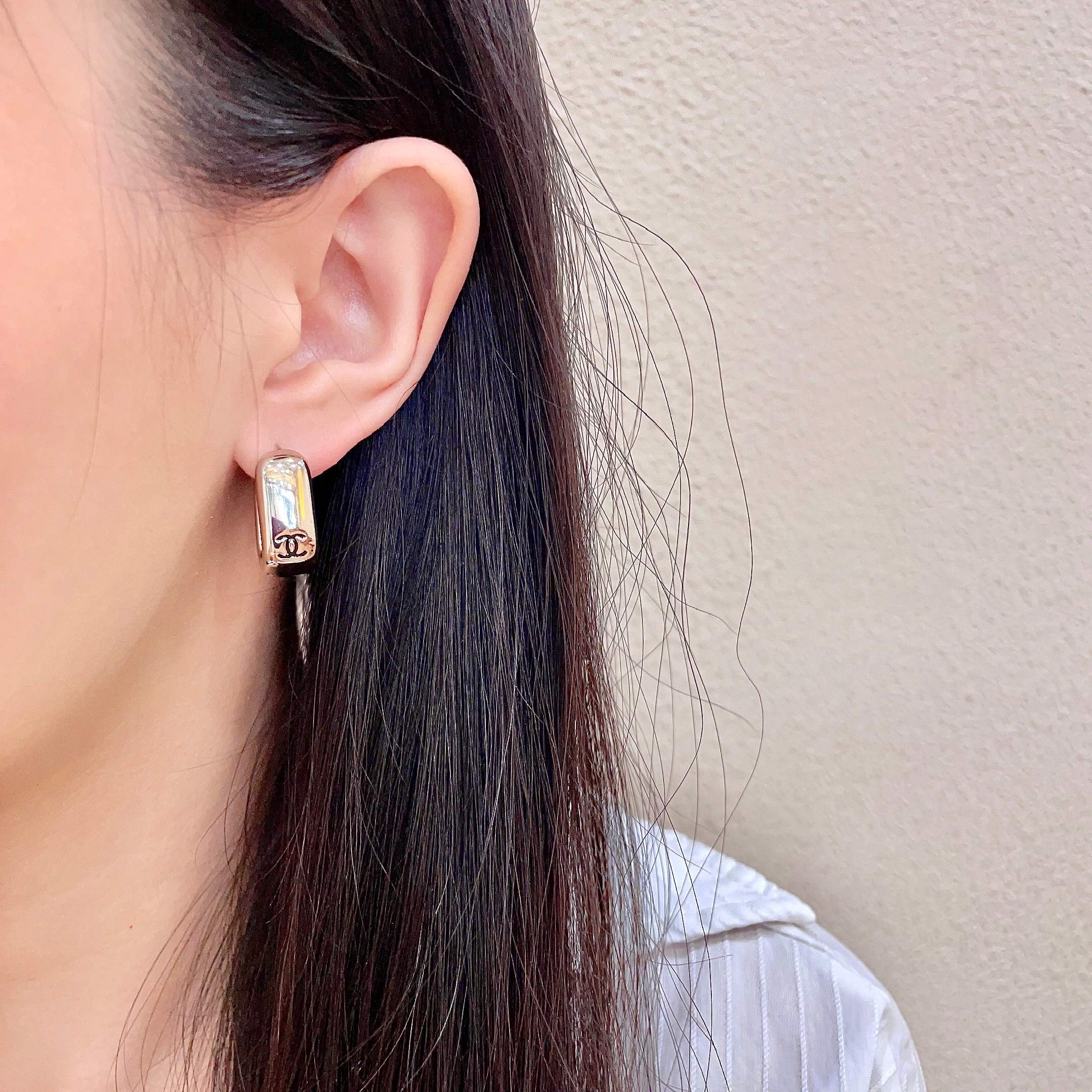 Chanel CC Logo Gold Tone Earrings