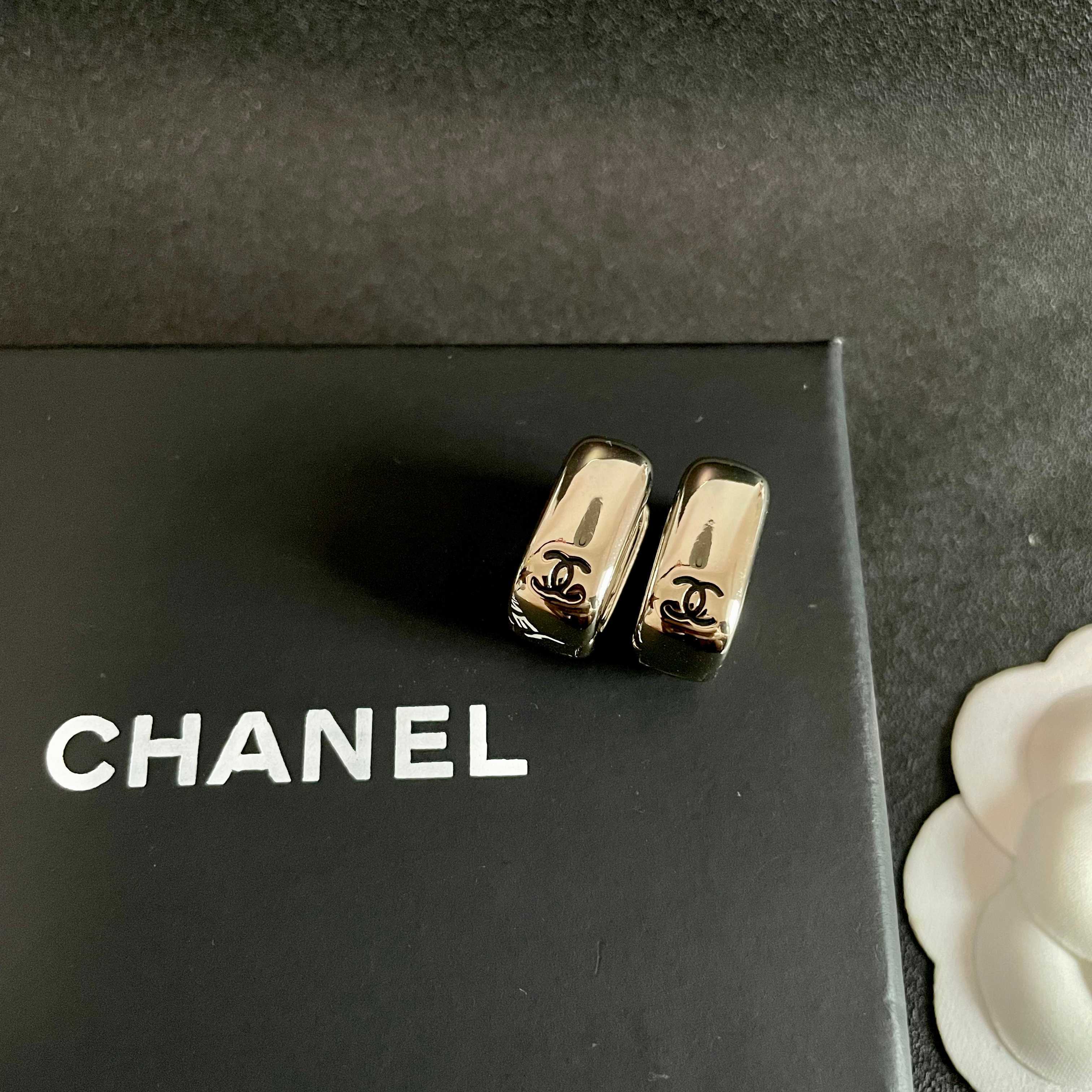 Chanel CC Logo Gold Tone Earrings