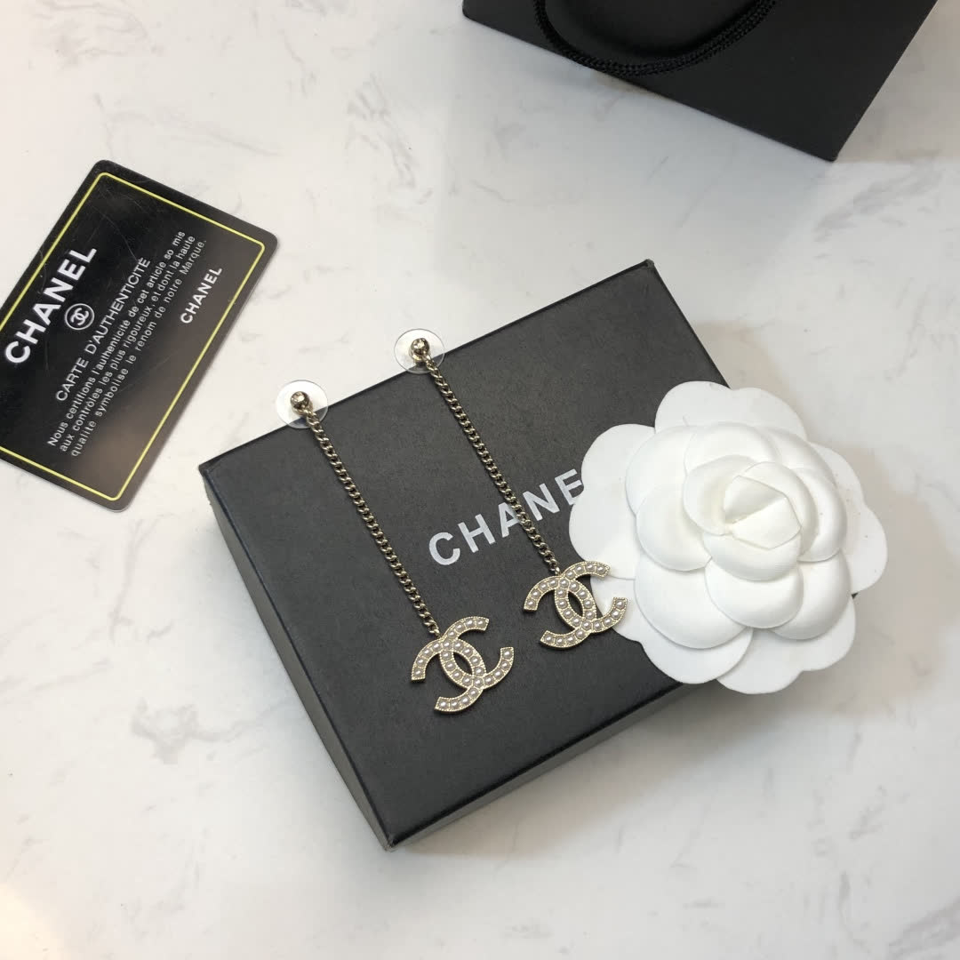 Chanel CC Logo Pearl Earrings