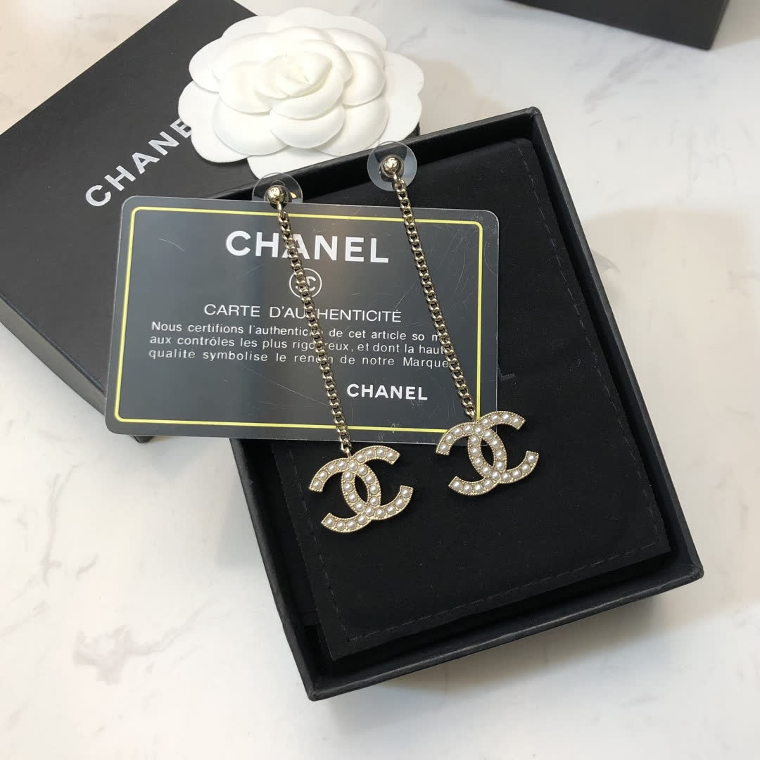 Chanel CC Logo Pearl Earrings