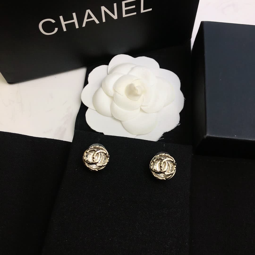 Chanel CC Logo Earrings Chanel CC Logo Earrings