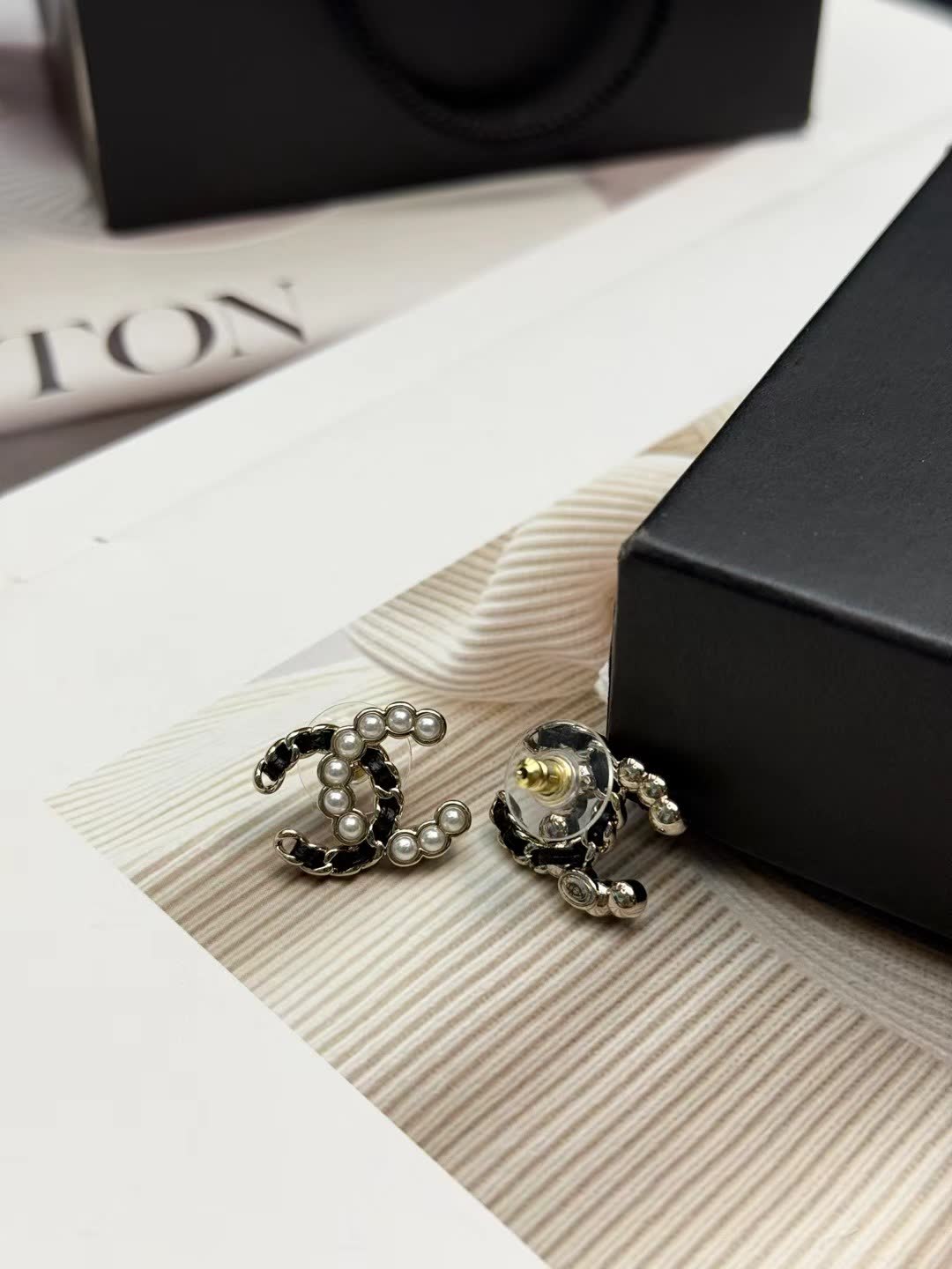 Chanel CC Logo Pearl Stud Earrings