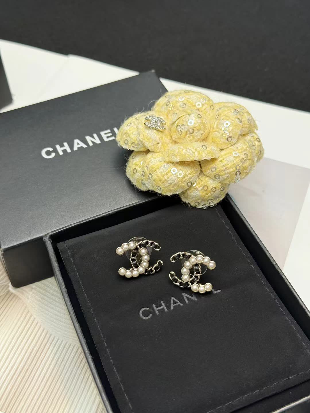 Chanel CC Logo Pearl Stud Earrings
