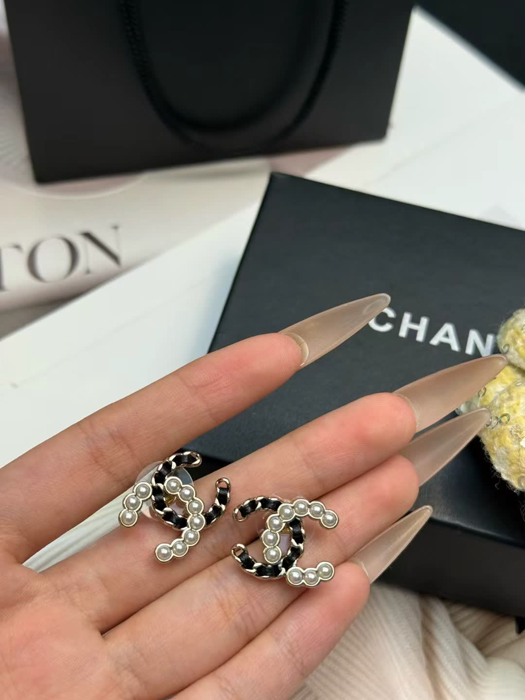 Chanel CC Logo Pearl Stud Earrings