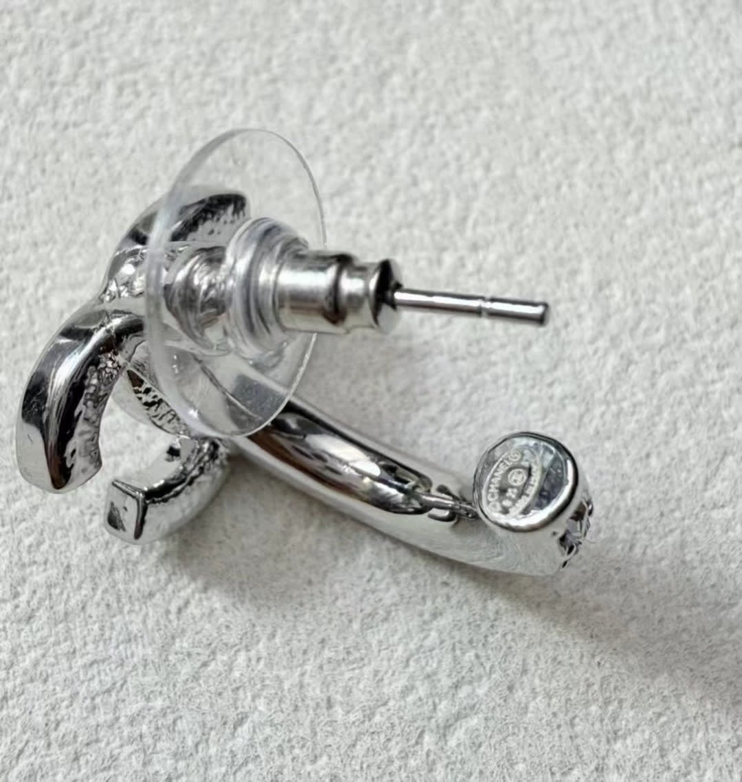 Chanel Silver Tone Crystal Stud Earring Chanel Silver Tone Crystal Stud Earring