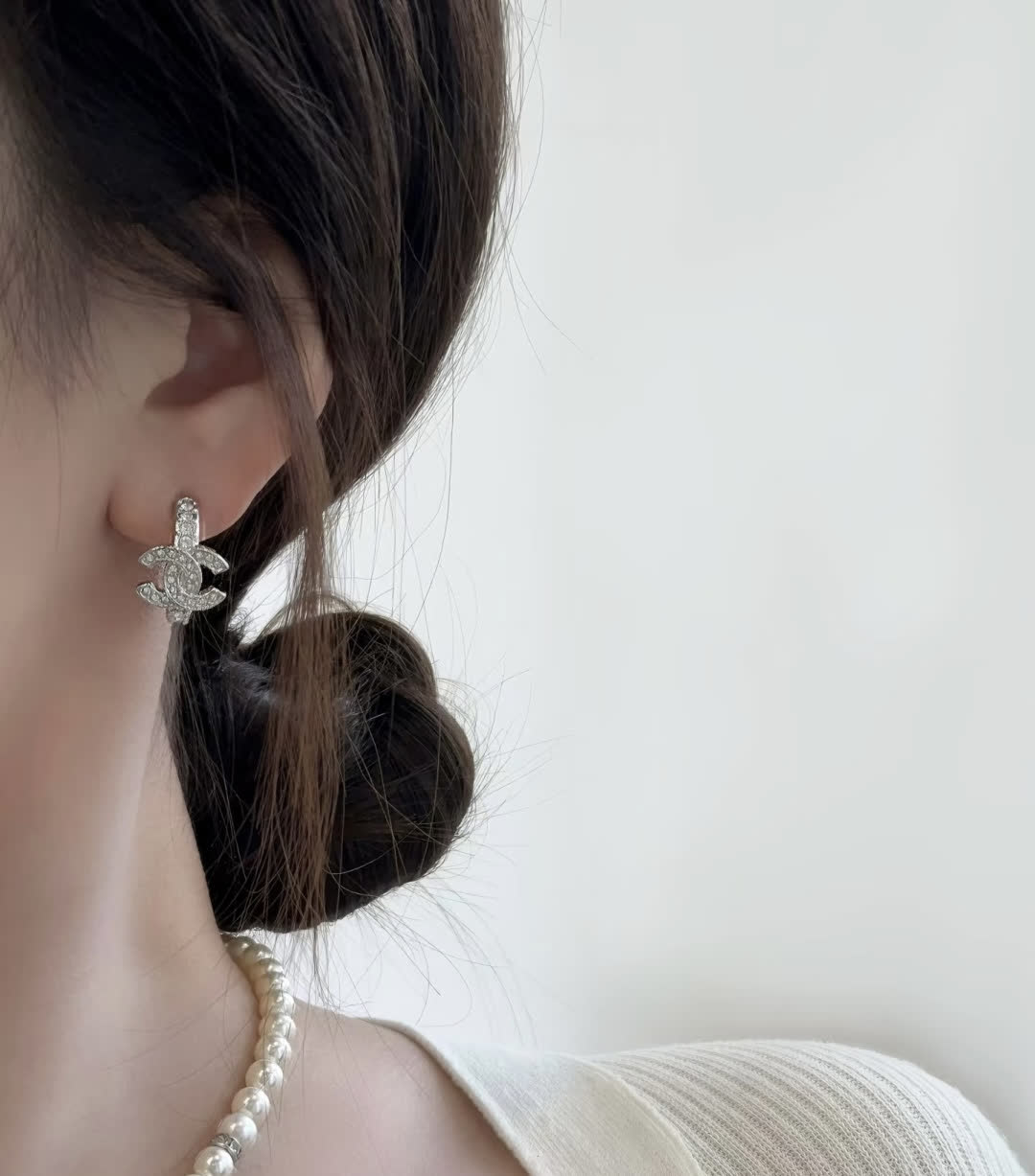 Chanel CC Logo Earrings Chanel CC Logo Earrings