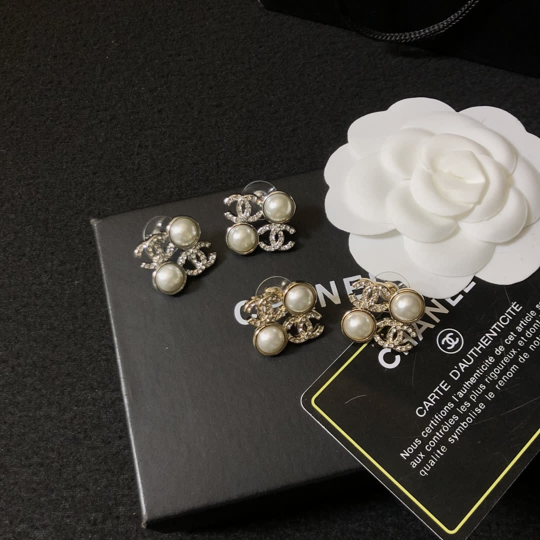 Chanel 2025 Spring/Summer Earrings