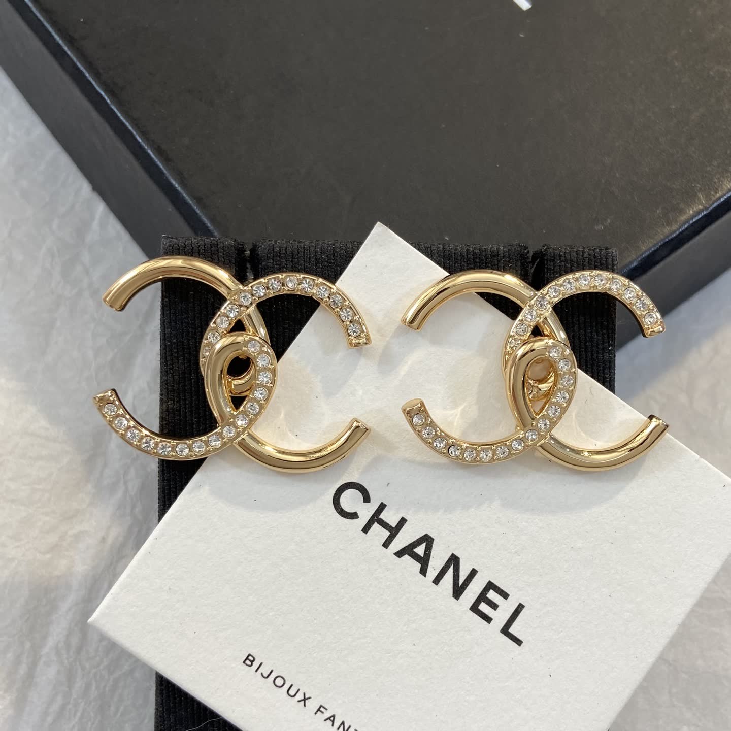 Chanel CC Logo Earrings Chanel CC Logo Earrings