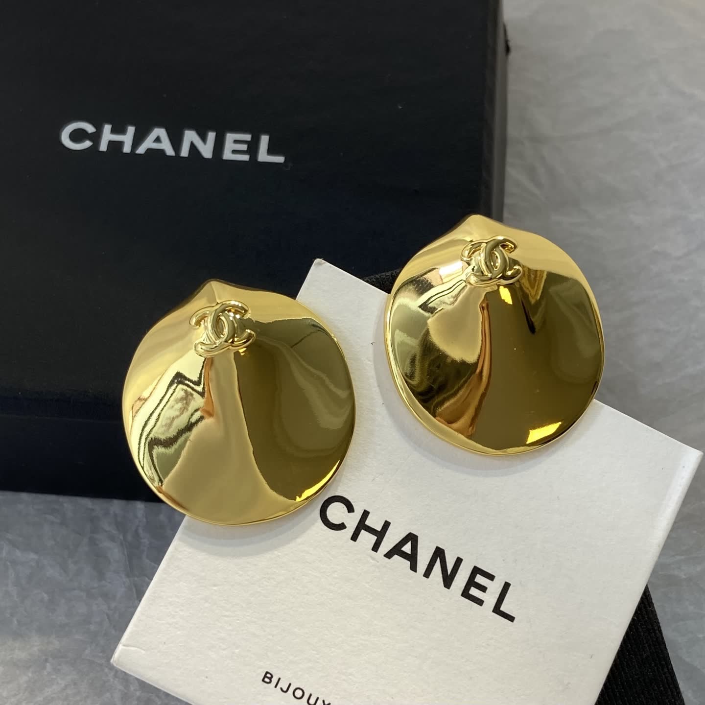 Chanel CC Logo Gold Disc Earrings