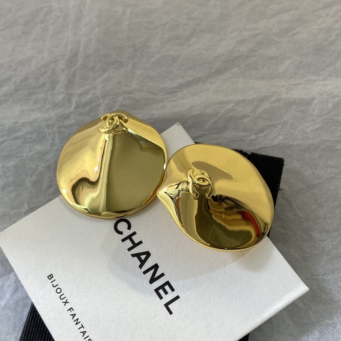 Chanel CC Logo Gold Disc Earrings