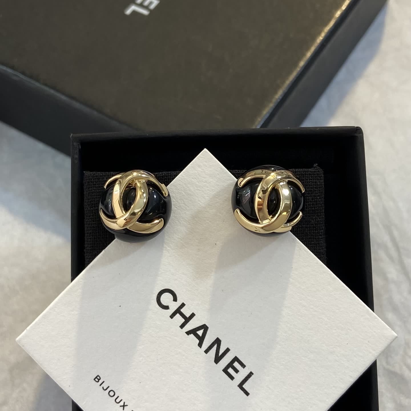 Chanel CC Logo Stud Earrings Chanel CC Logo Stud Earrings