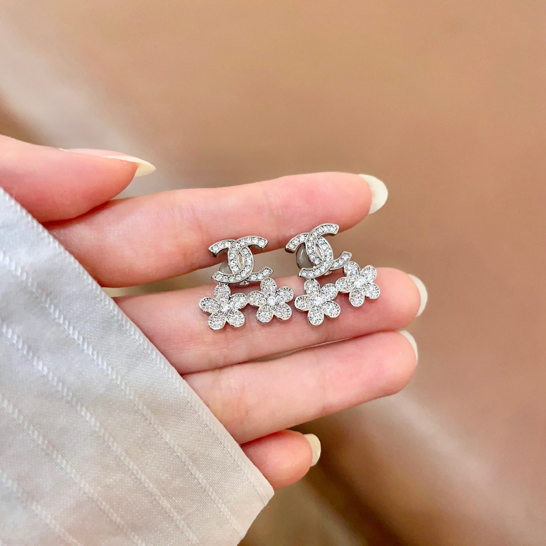 Chanel CC Logo & Flower Stud Earrings