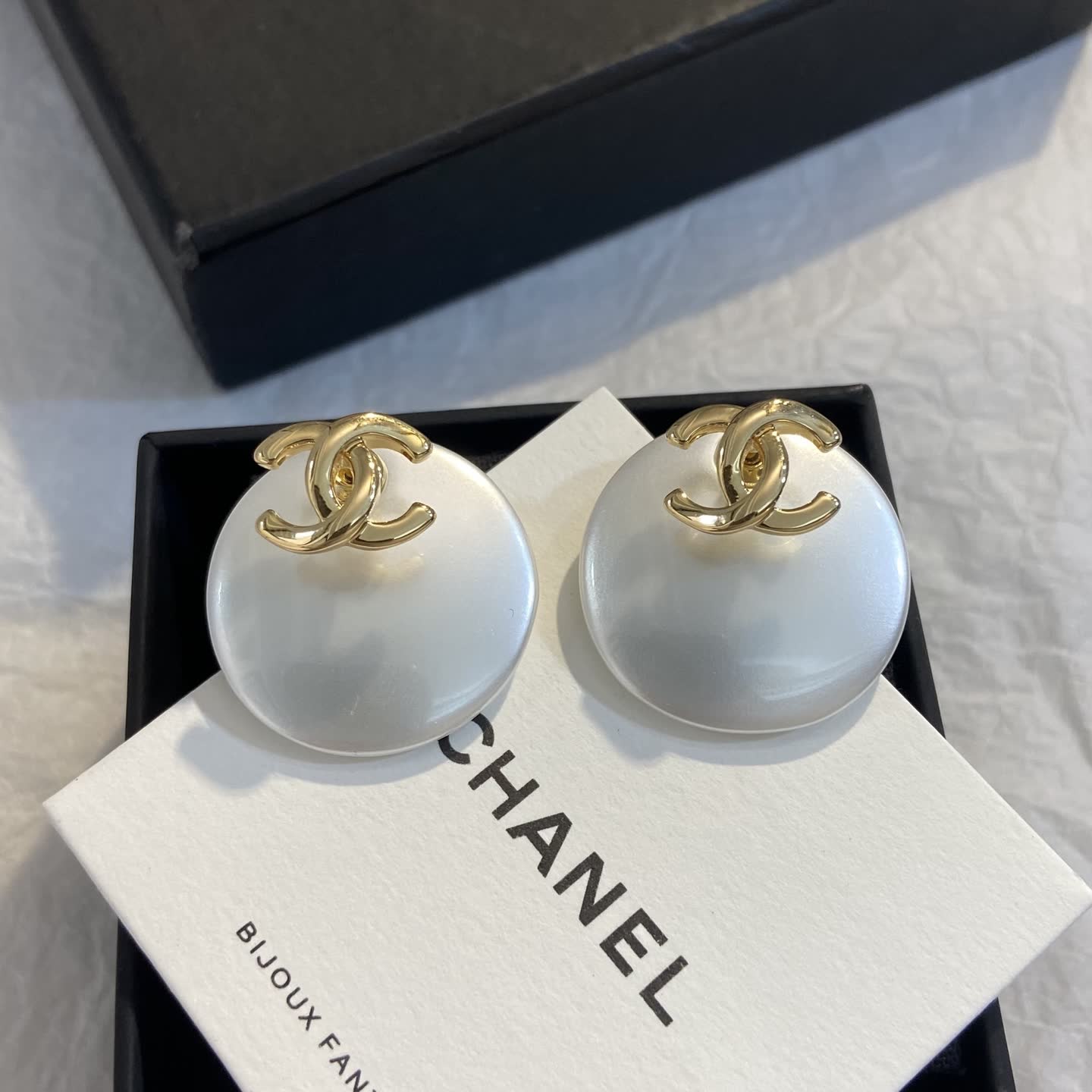 Chanel CC Logo Round Earrings