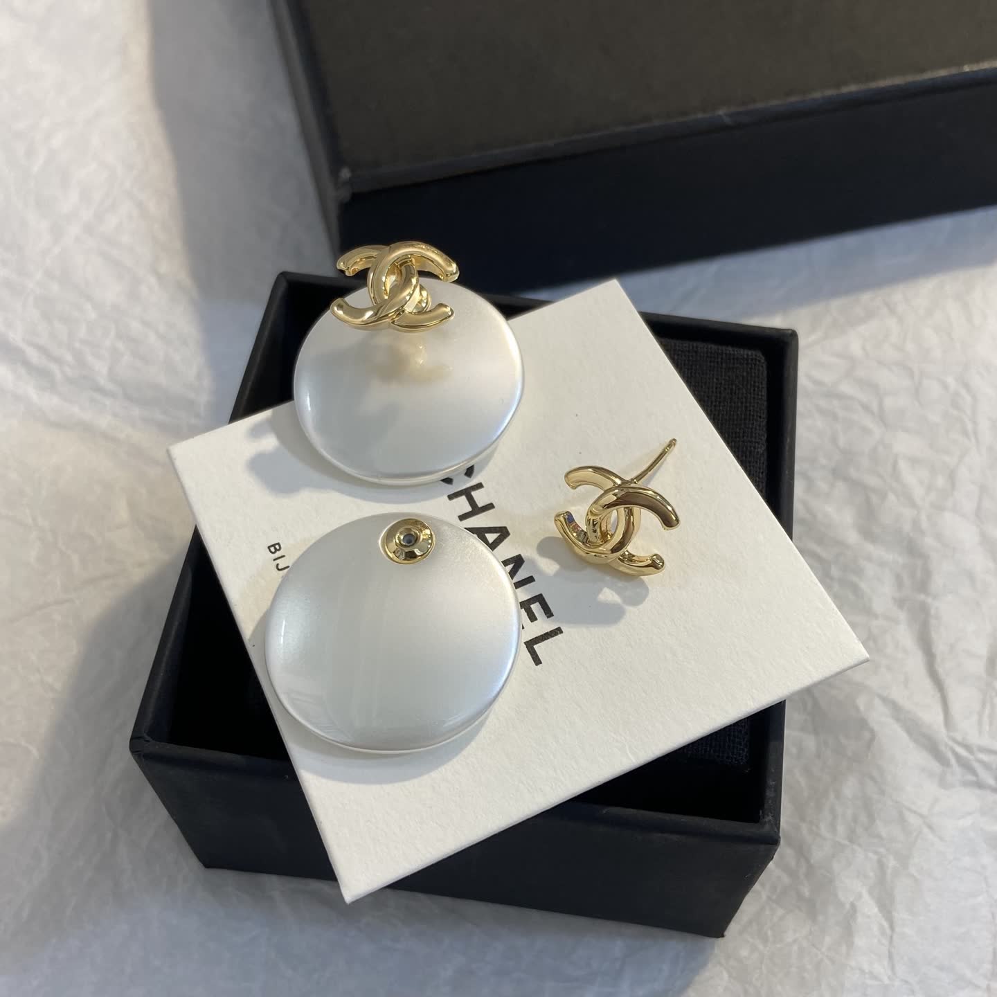 Chanel CC Logo Round Earrings