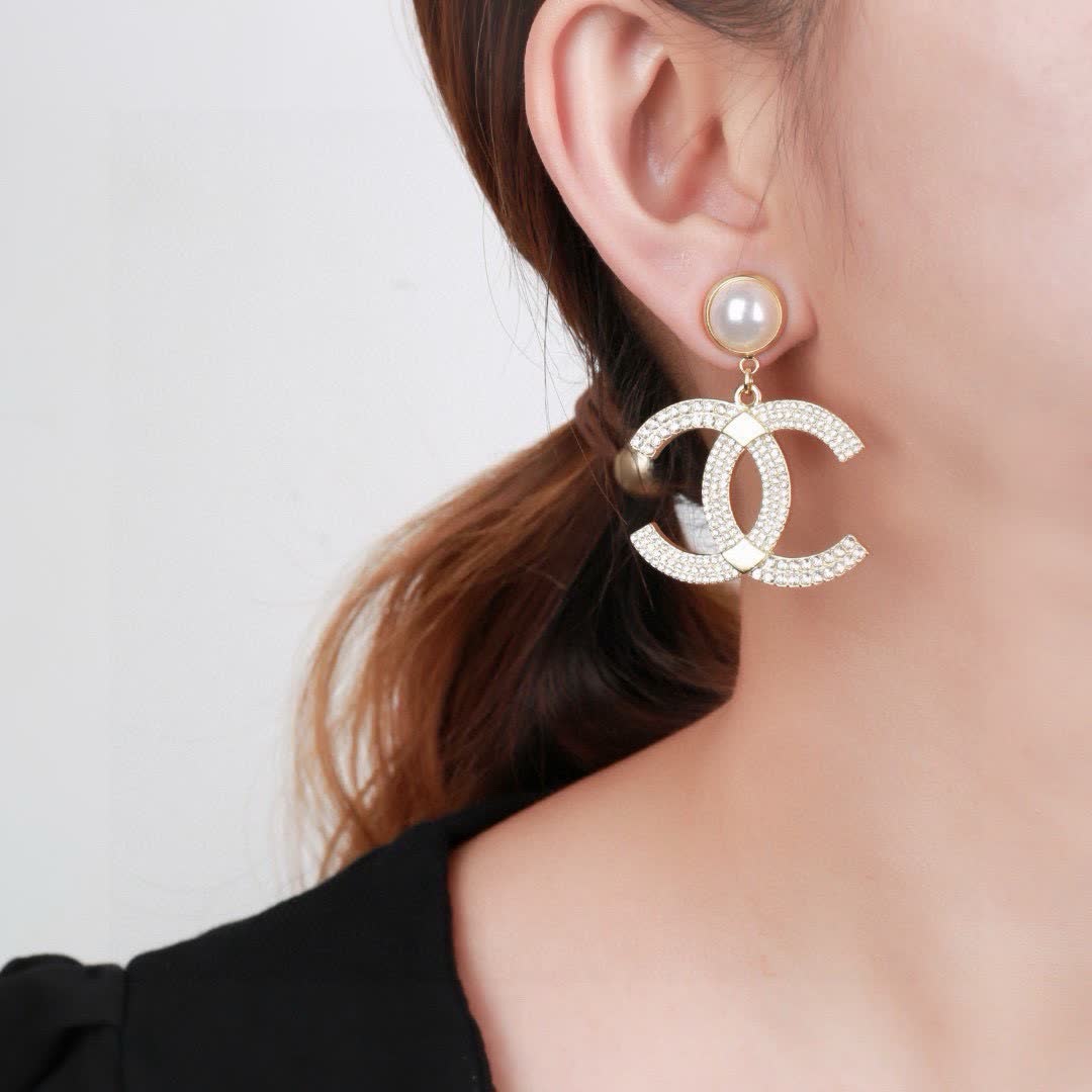 Chanel CC Logo Pearl Earrings