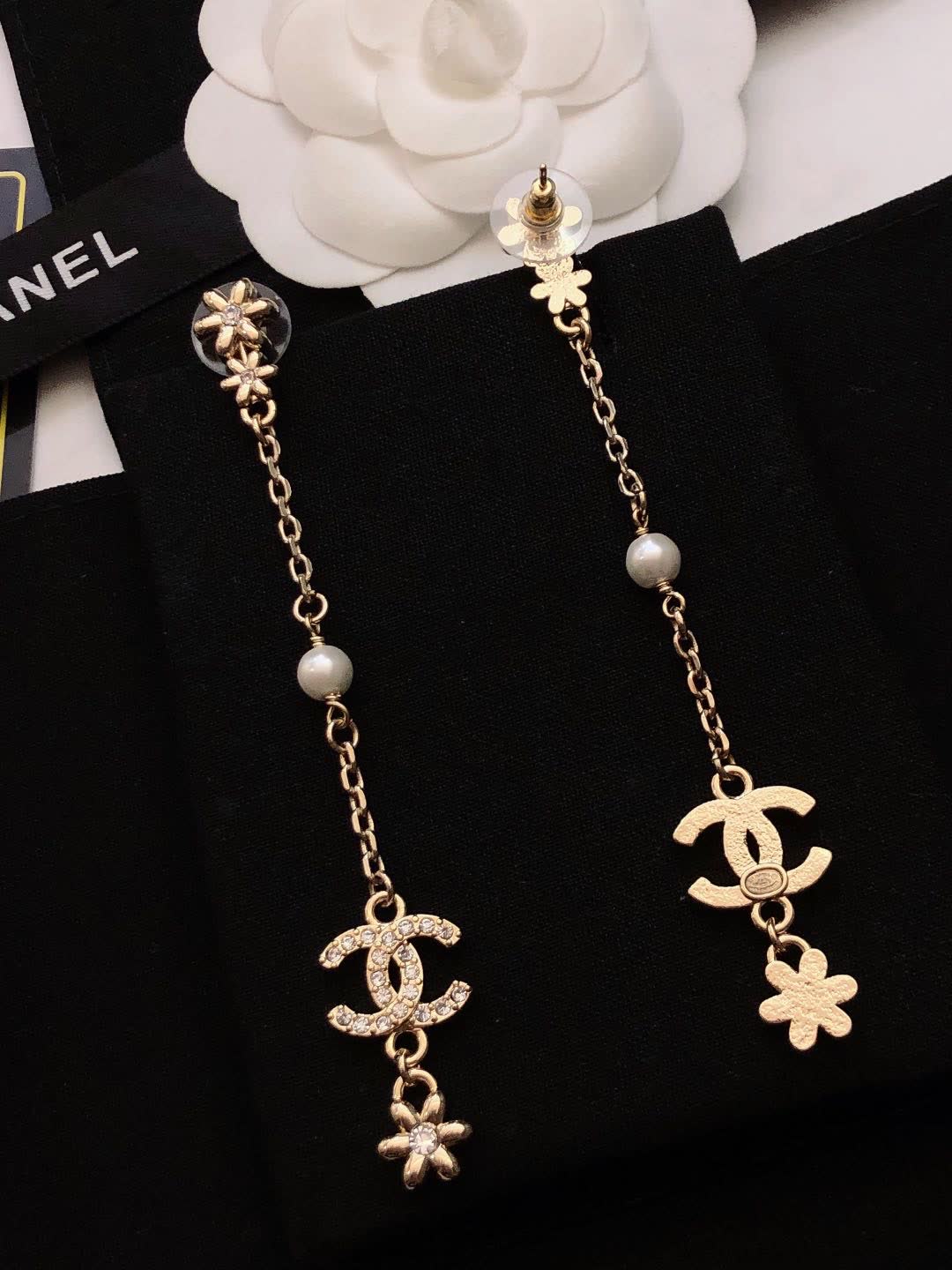 Chanel CC Logo Pearl Earrings
