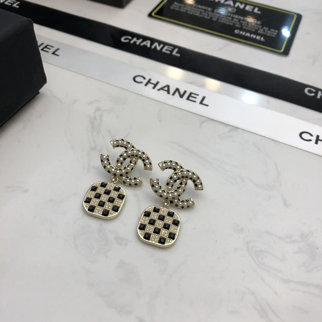 Chanel CC Logo Earrings with Checkered Pattern