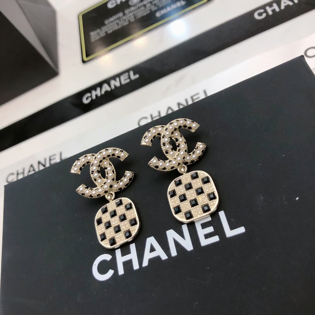 Chanel CC Logo Earrings with Checkered Pattern