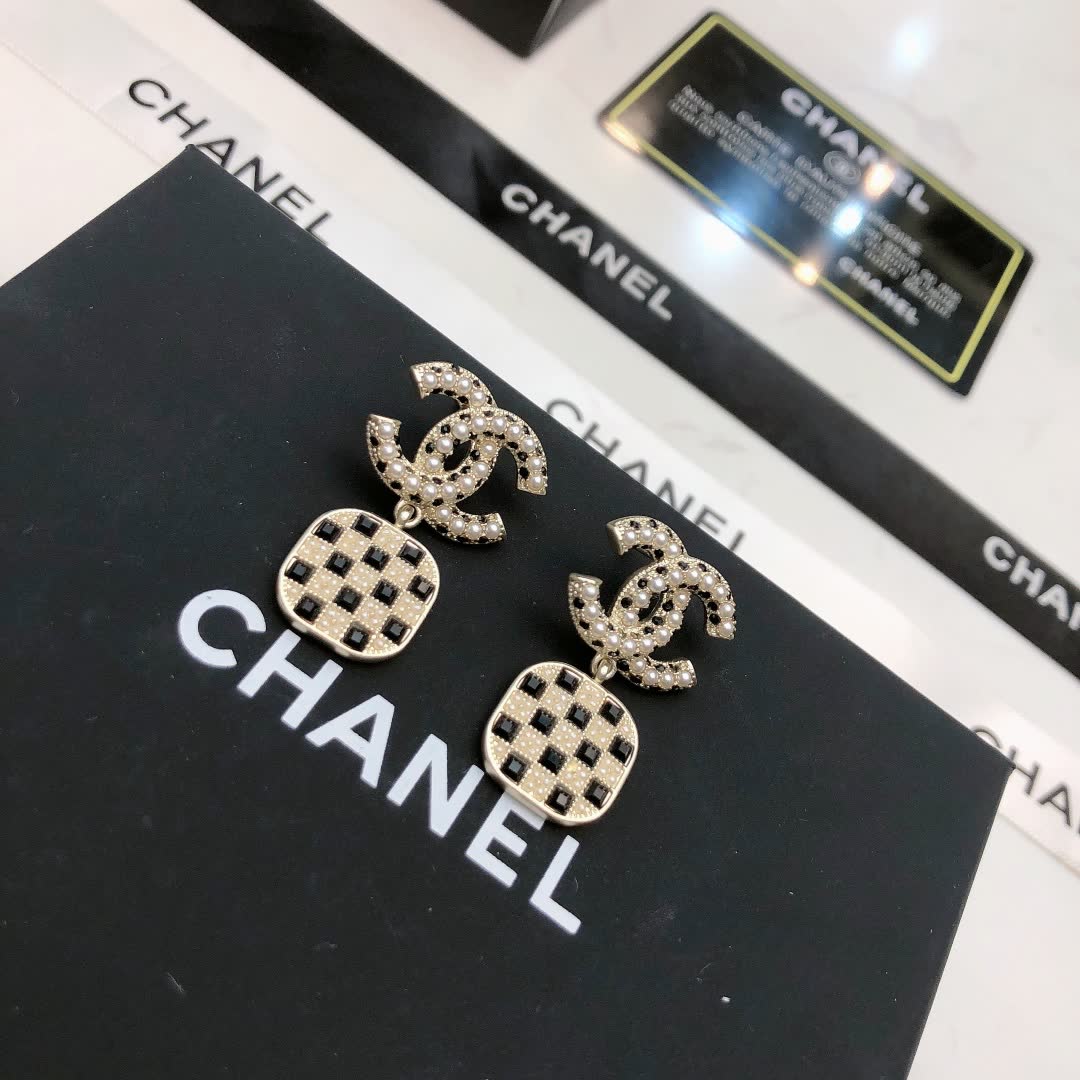 Chanel CC Logo Earrings with Checkered Pattern