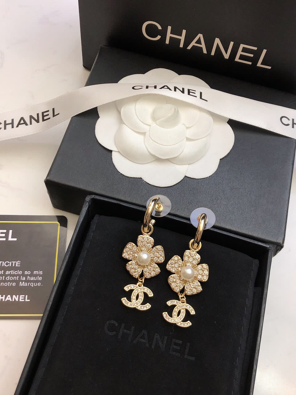 Chanel Gold-tone Crystal and Pearl Earrings Chanel Gold-tone Crystal and Pearl Earrings