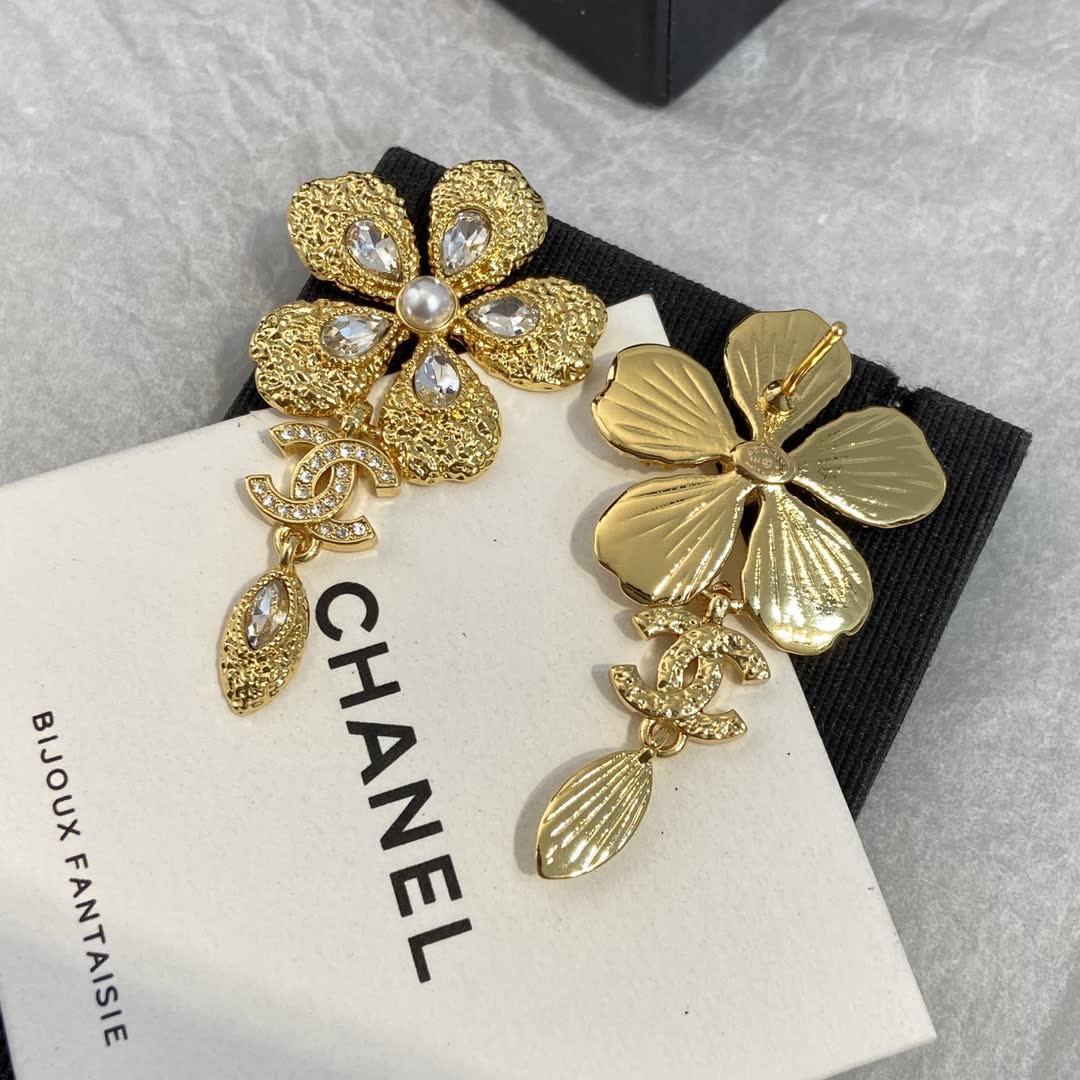 Chanel Gold-tone Crystal Flower Earrings