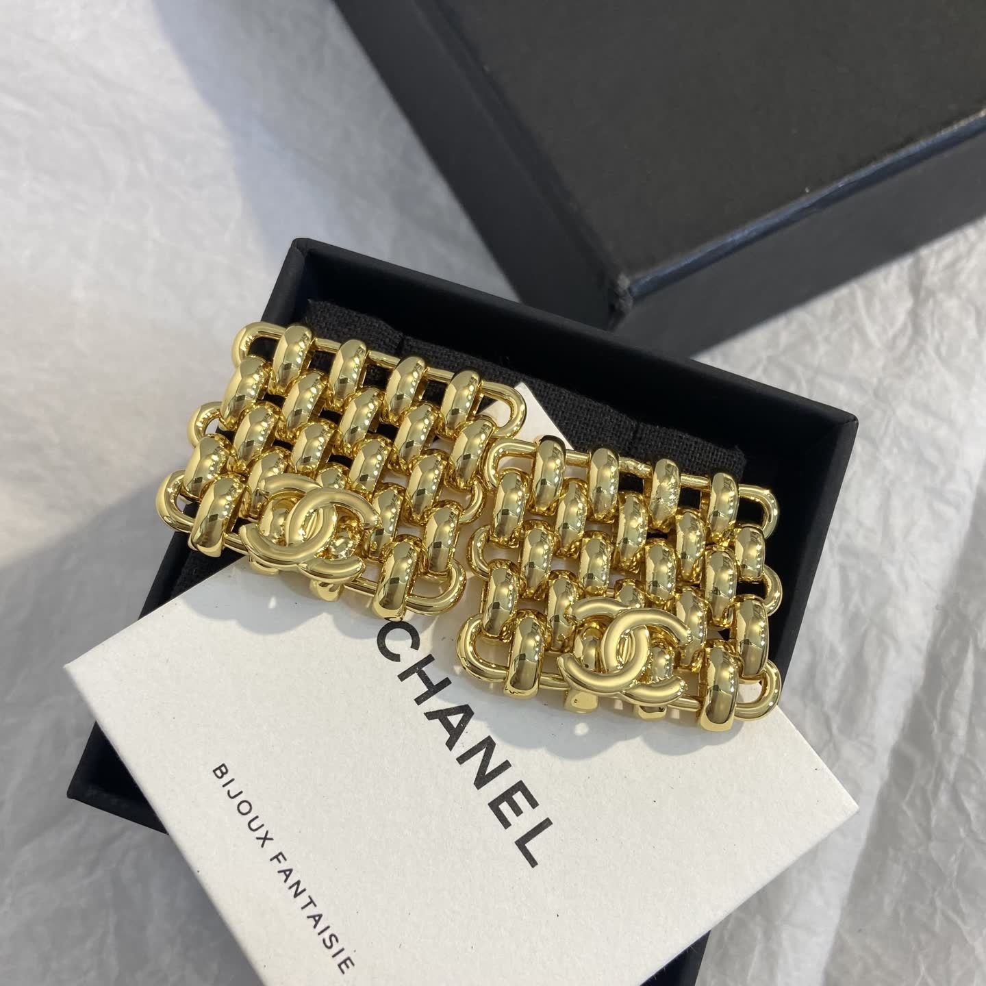 Chanel Gold Tone Chain Link Clip-On Earrings