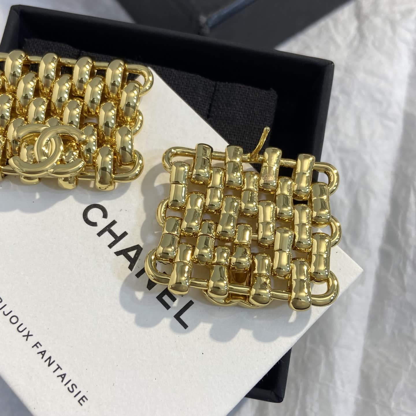 Chanel Gold Tone Chain Link Clip-On Earrings