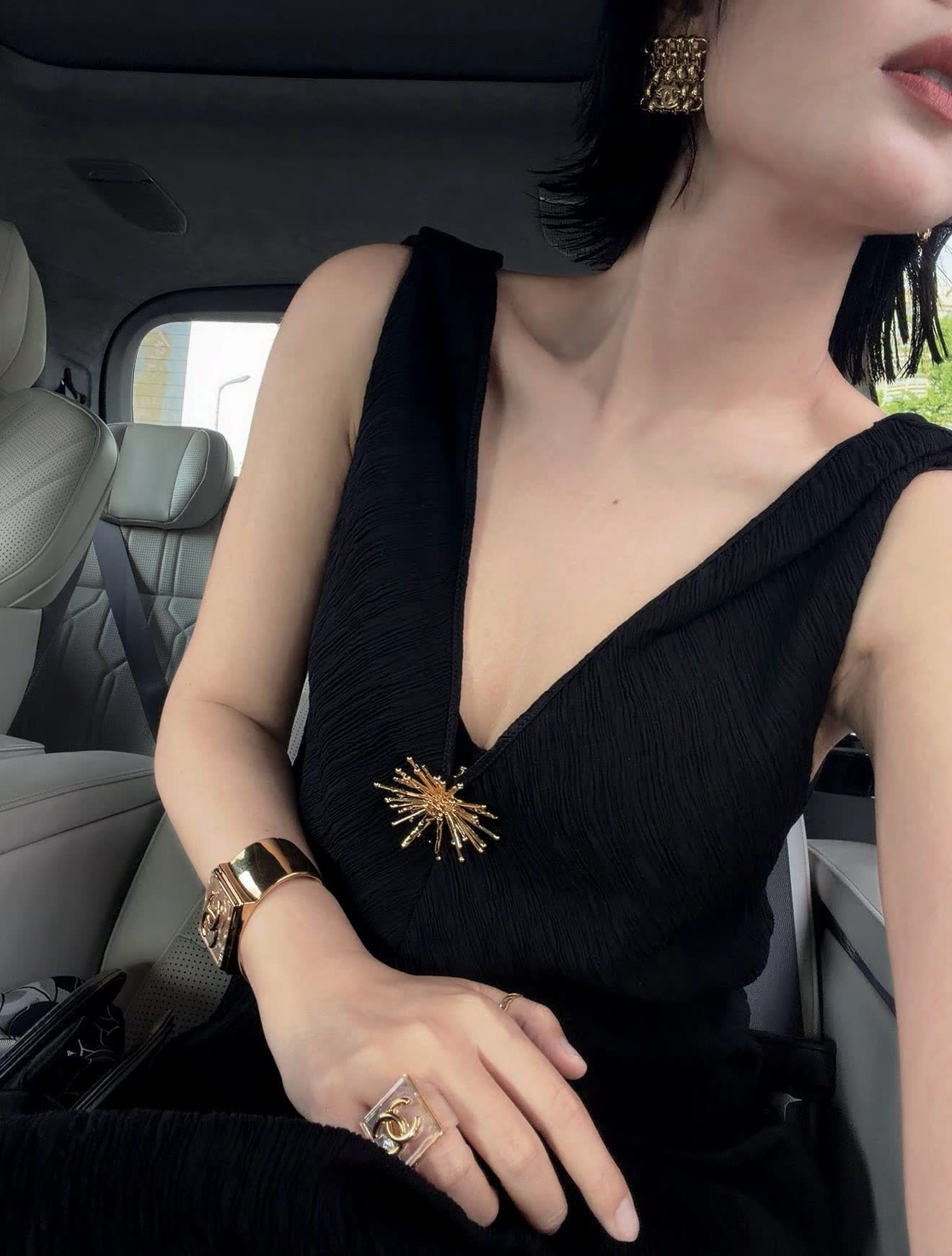 Chanel Gold Tone Chain Link Clip-On Earrings