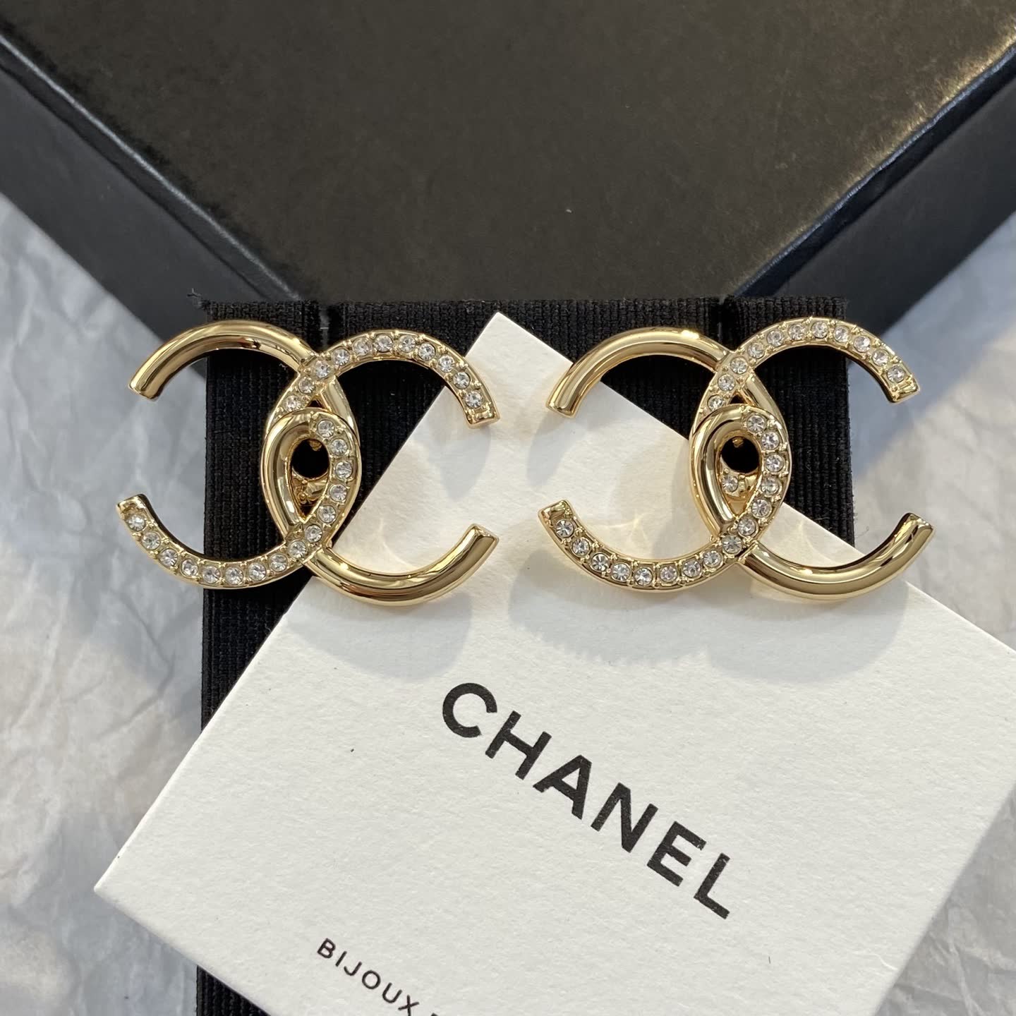 Chanel CC Logo Earrings Chanel CC Logo Earrings