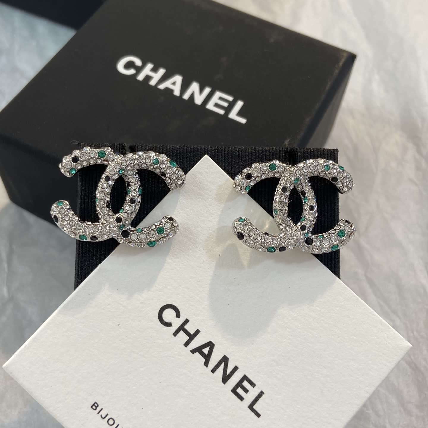 Chanel CC Logo Earrings Chanel CC Logo Earrings