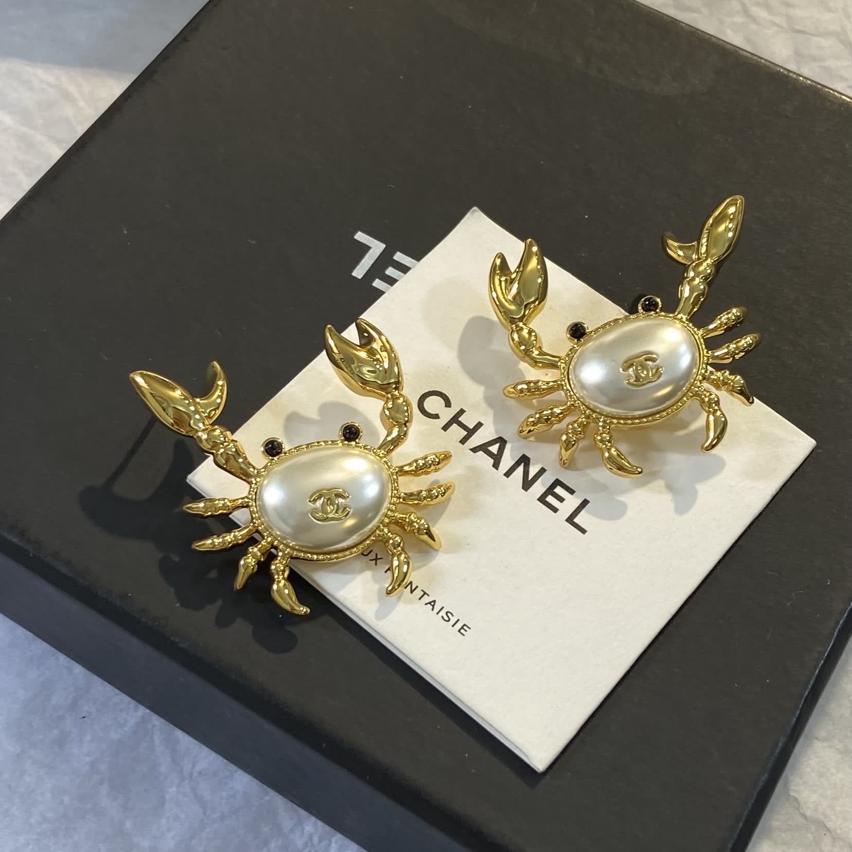 Chanel Crab Pearl Clip-On Earrings