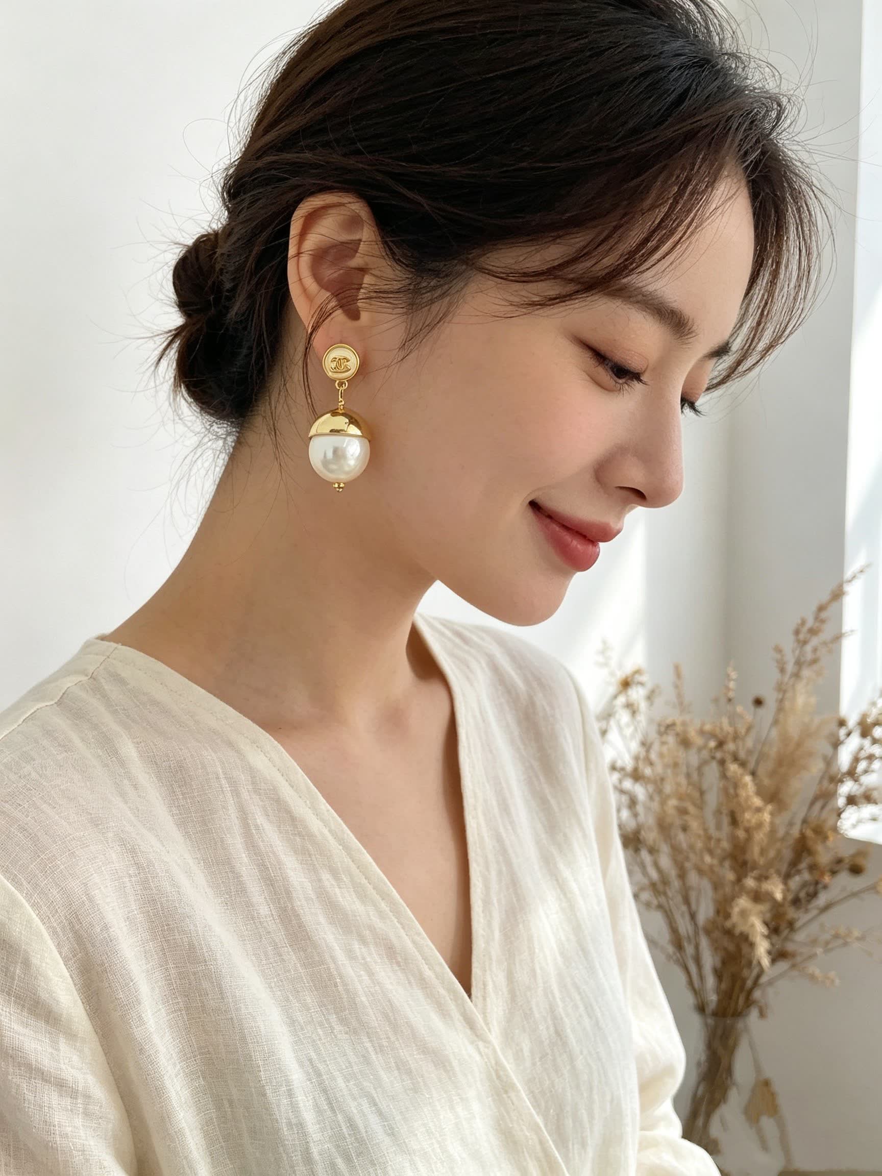 Chanel Gold Pearl Drop Earrings