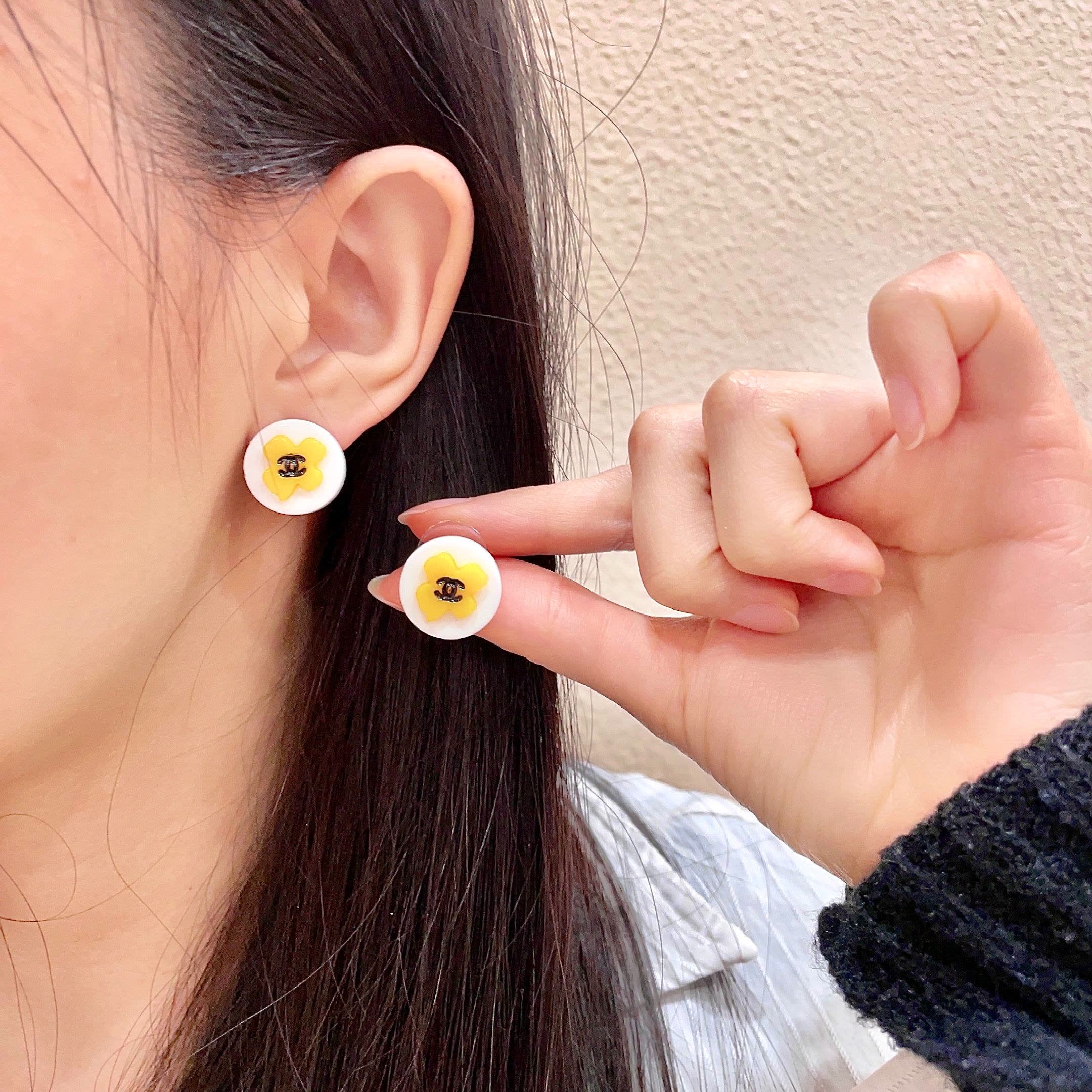 Chanel Flower Stud Earrings Chanel Flower Stud Earrings