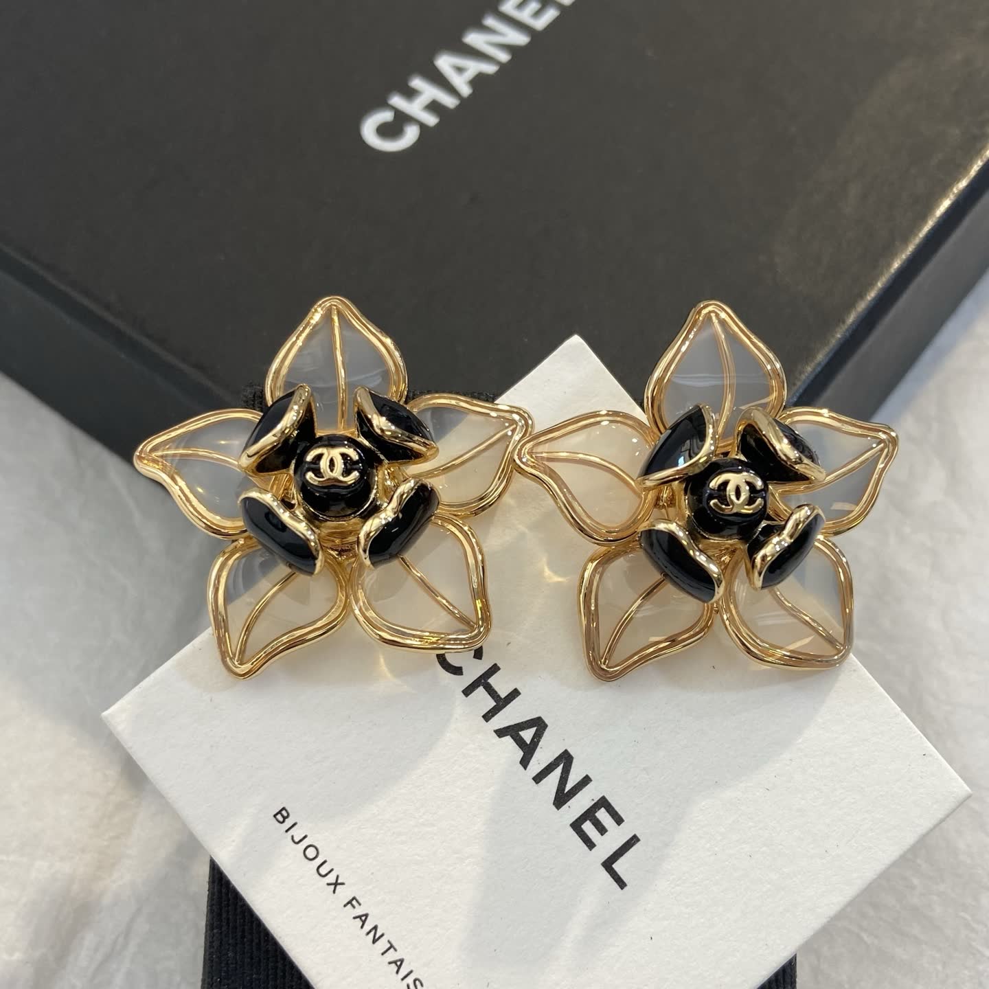 Chanel Jardin de Camélias Earrings