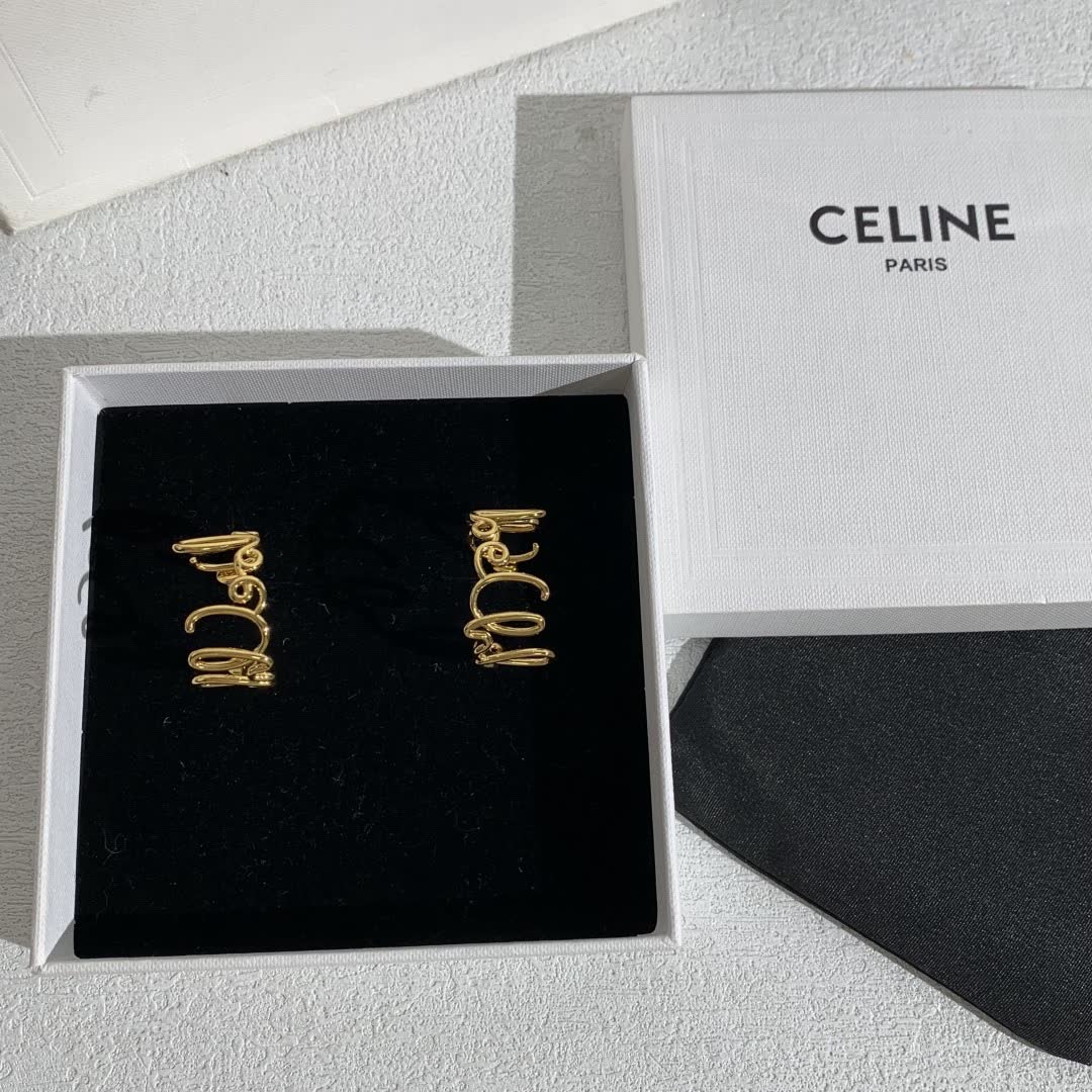 Chloe Gold Hoop Earrings