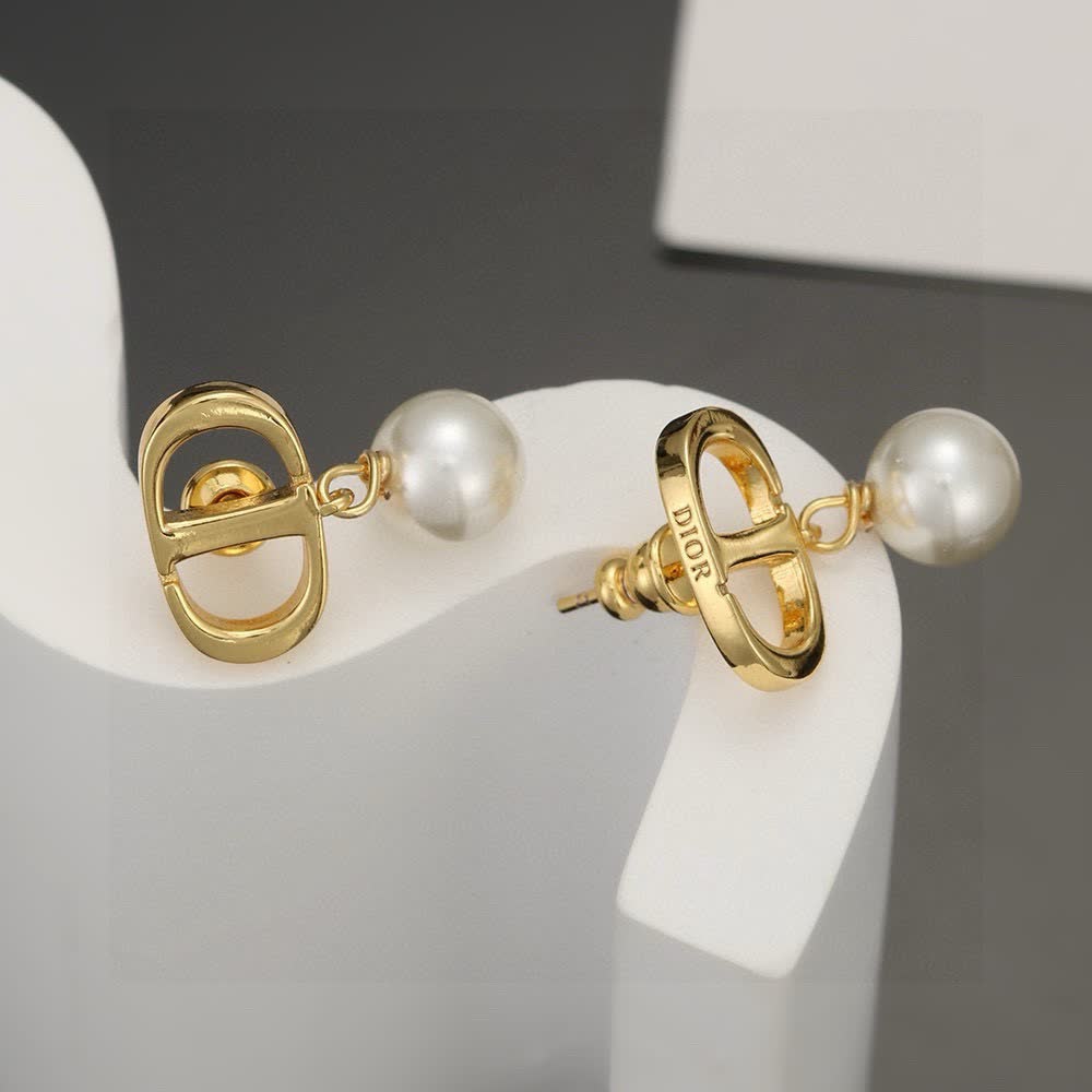 Christian Dior Gold Tone Pearl Stud Earrings