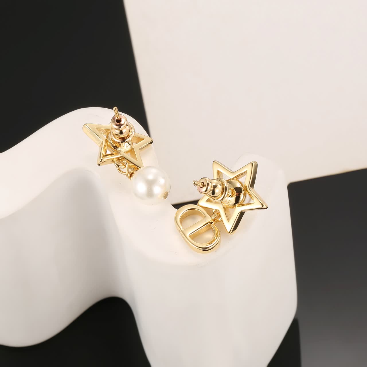 Christian Dior Star Earrings with Pearl