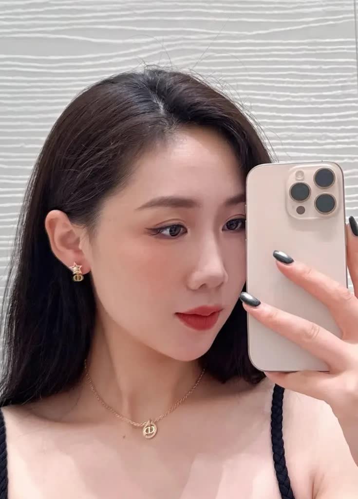 Christian Dior Star Earrings with Pearl