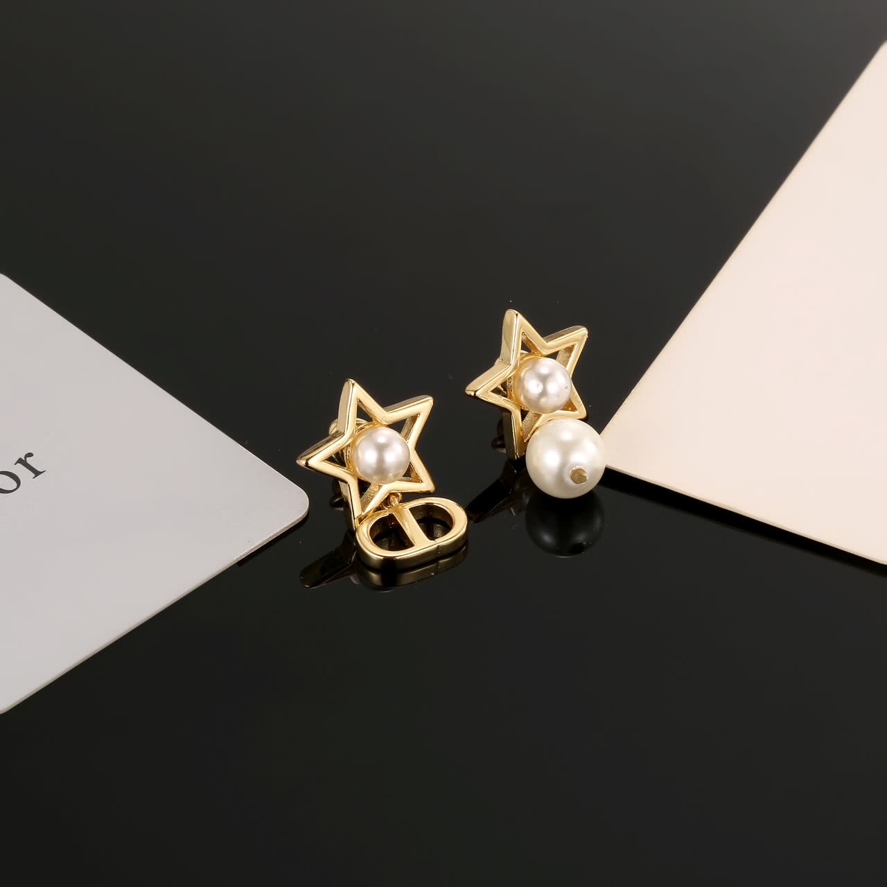 Christian Dior Star Earrings with Pearl