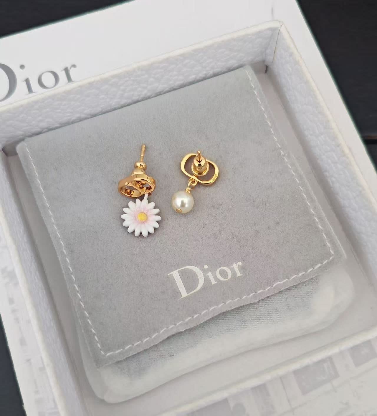 Dior Gold Tone Pearl and Enamel Daisy Stud Earrings