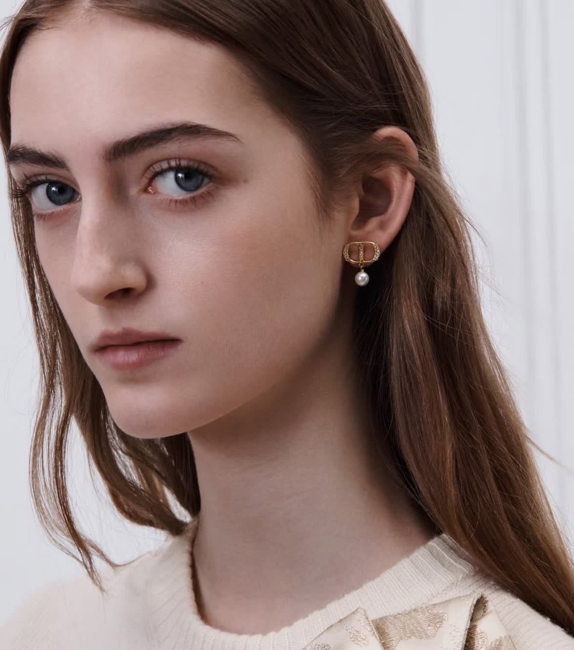 Dior Gold-tone Pearl Earrings Dior Gold-tone Pearl Earrings