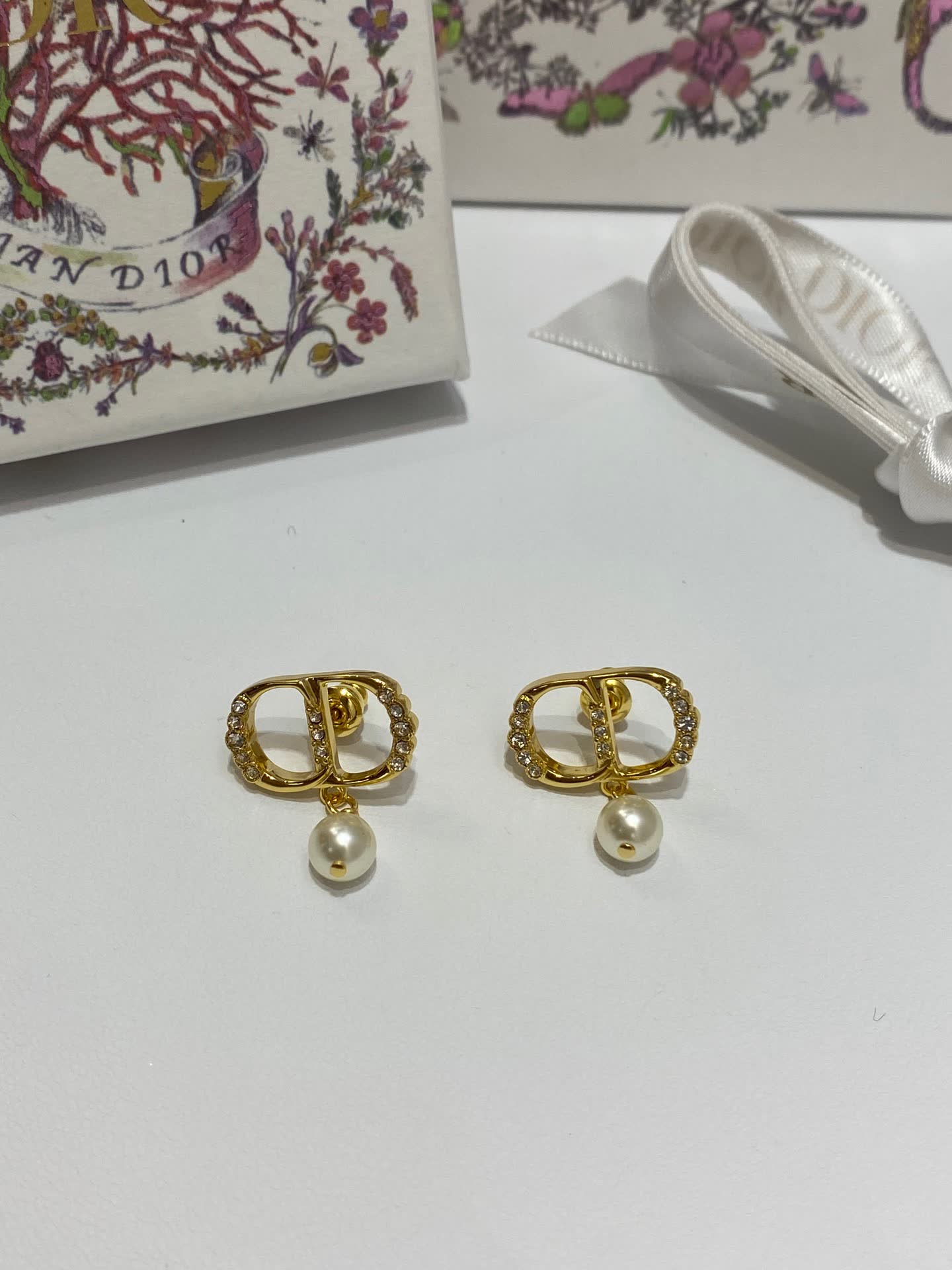 Dior Gold-tone Pearl Earrings