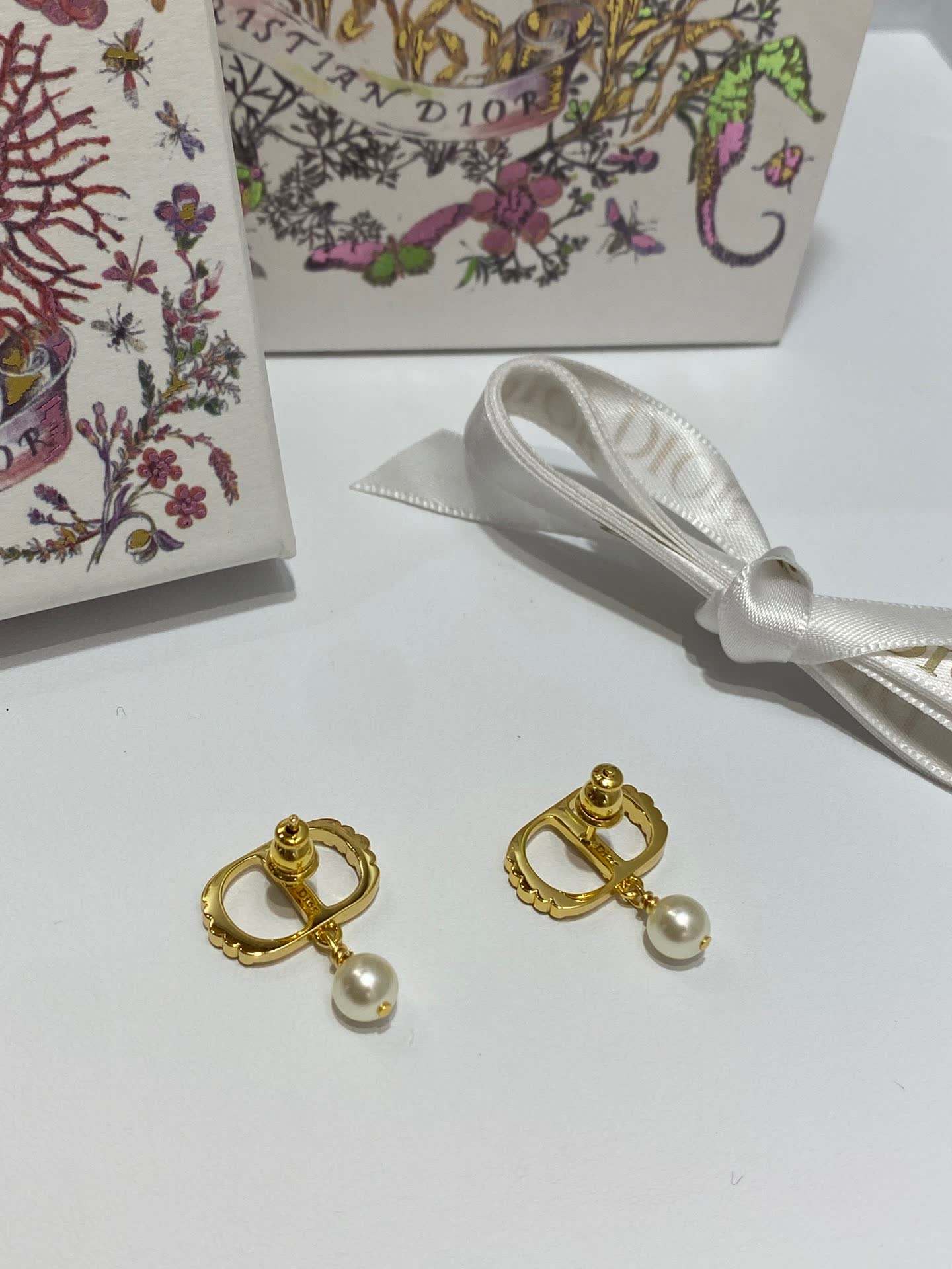 Dior Gold-tone Pearl Earrings
