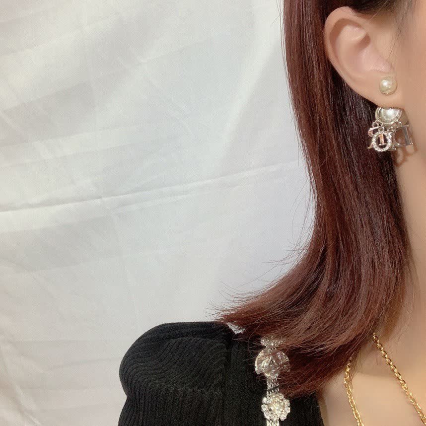 Chanel CC Logo Pearl Earrings Chanel CC Logo Pearl Earrings