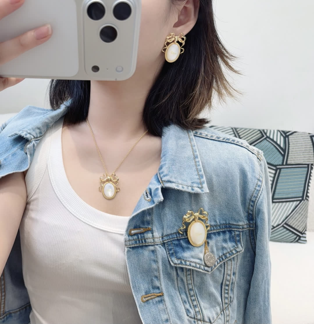 Dior Earrings Dior Earrings