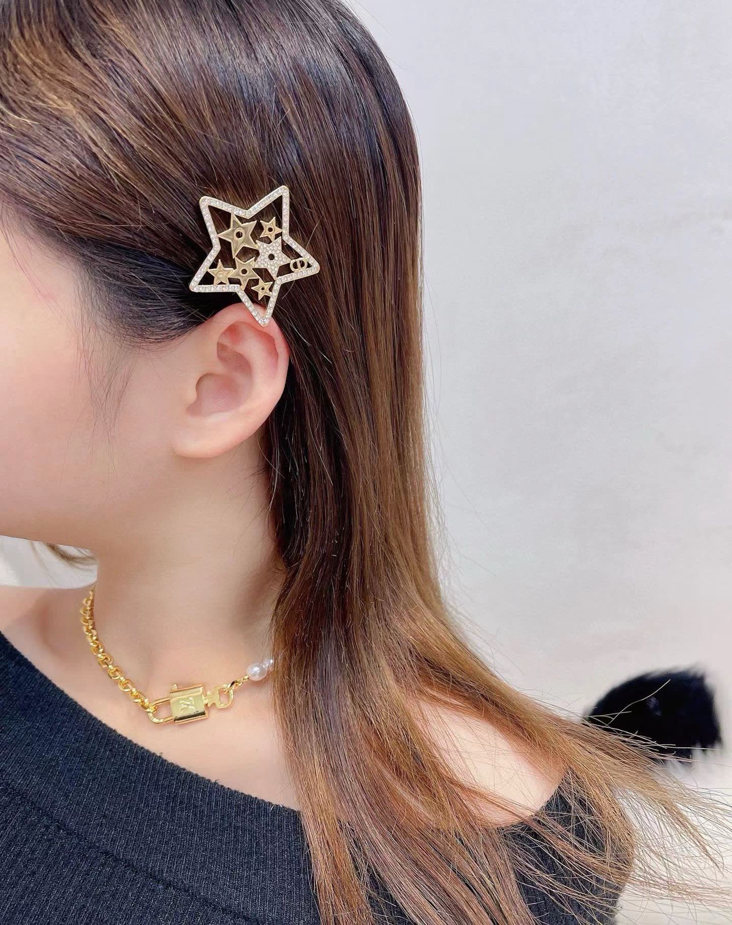 Chanel Star-shaped Earrings Chanel Star-shaped Earrings